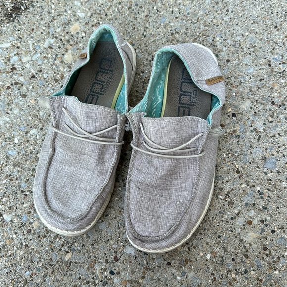 Light grey women’s hey dudes size 8 - Picture 2 of 5